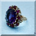 J23. Gold gemstone and diamond ring. 